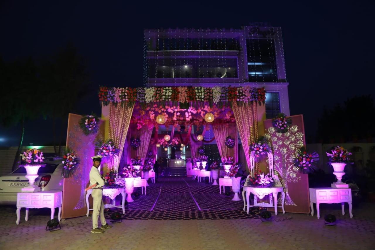Hotel Pacific Roorkee Ngoại thất bức ảnh